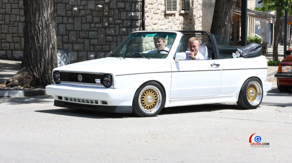 Vikend u ŽZH bio je u znaku oldtimera, ''4. Grada Hercegovine 2026'' FOTO 31