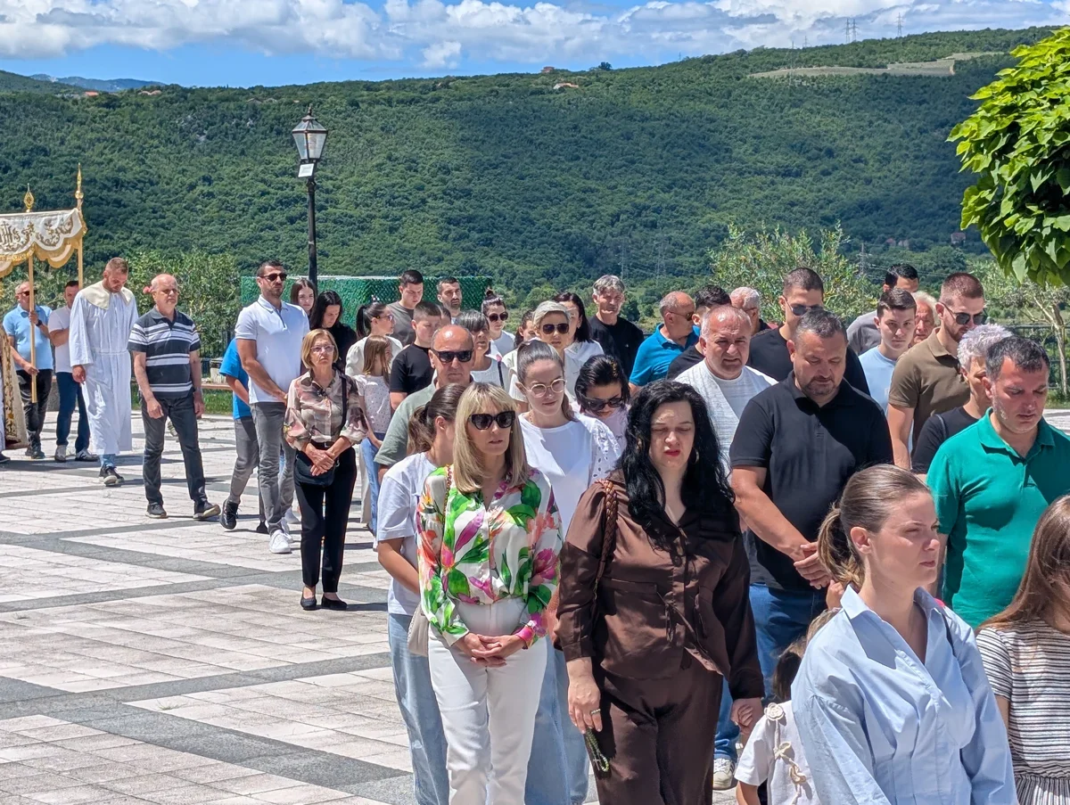 (FOTO) TIJELOVO U GRUDAMA! Fra Stanko Pavlović: Ni bolesti ni kušnje nemaju završnu riječ, nego Gospodin Bog, i zato se ne bojte! 19