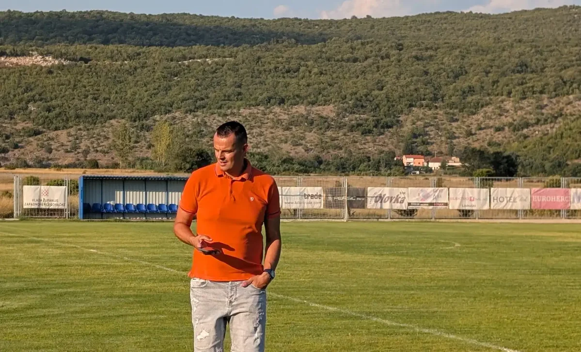 FOTO: Drago Bandić novi trener HNK Grude! 20 igrača došlo na prvi trening 9