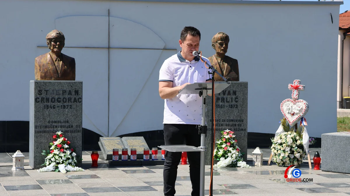 Obitelj i prijatelji čuvaju sjećanje na grudske sinove FOTO 3