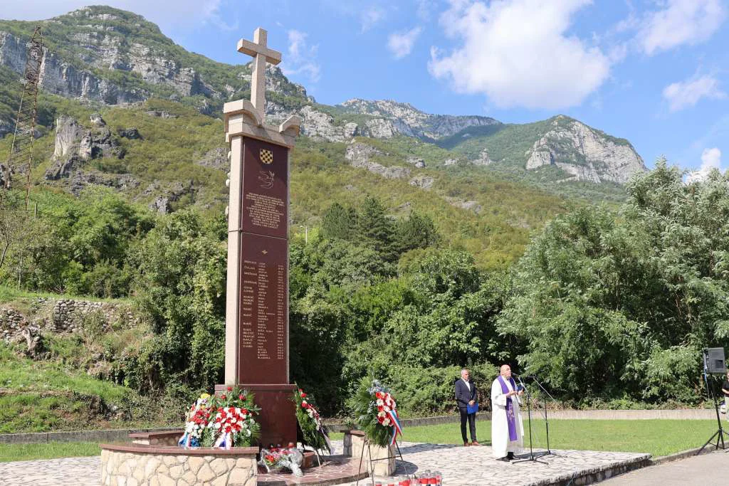 Obilježavanje 33. obljetnice stradanja hrvatskih civila u Grabovici u srijedu