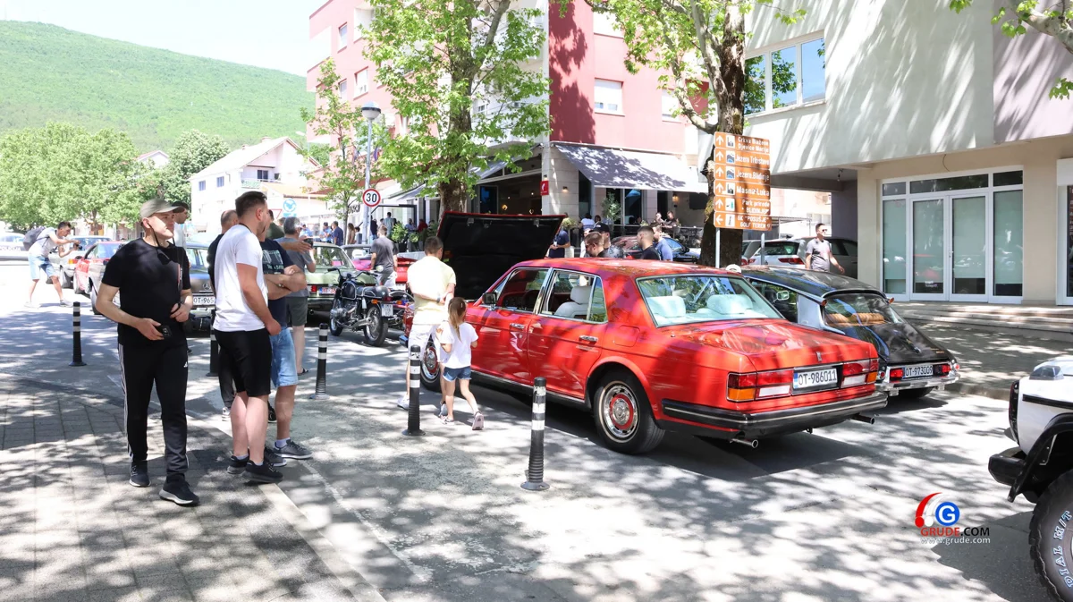 Vikend u ŽZH bio je u znaku oldtimera, ''4. Grada Hercegovine 2026'' FOTO 40