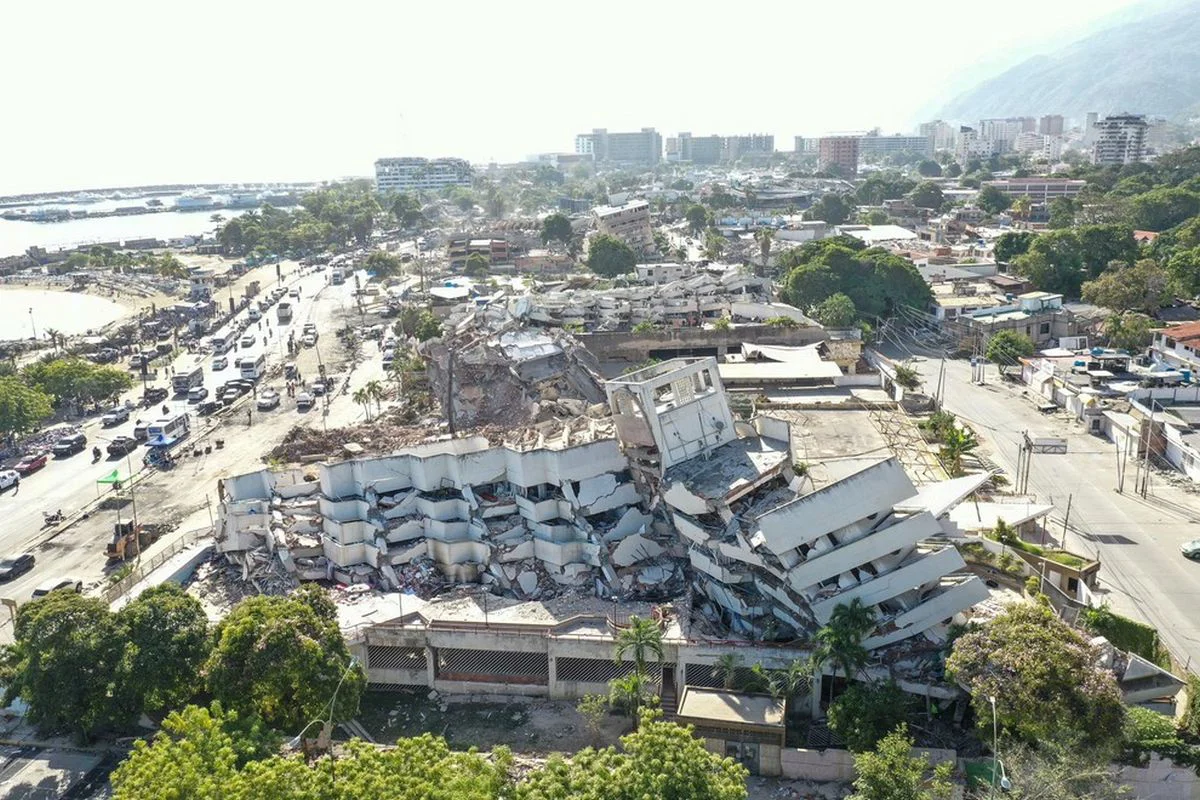 Broj mrtvih nakon potresa u Venezueli porastao na gotovo 2300