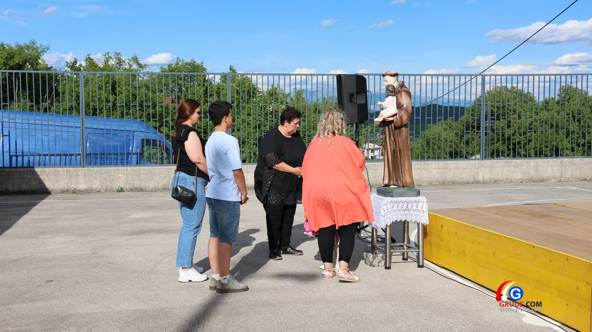 Na Medovićima 20. put proslavljen sv. Ante i predstavljena knjiga o selu FOTO 2