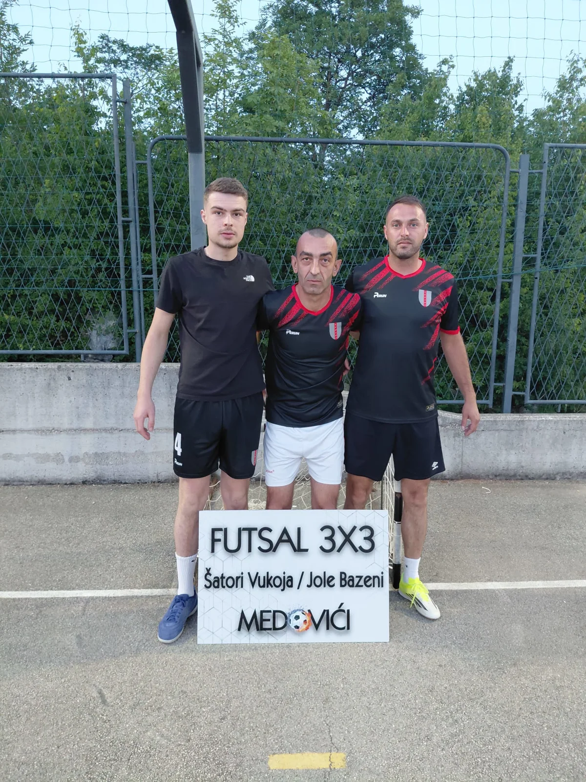FOTO: Futsal cup na Medovićima stigao do završnice, večeras nagrada Golf 4 i još mnogo toga 18