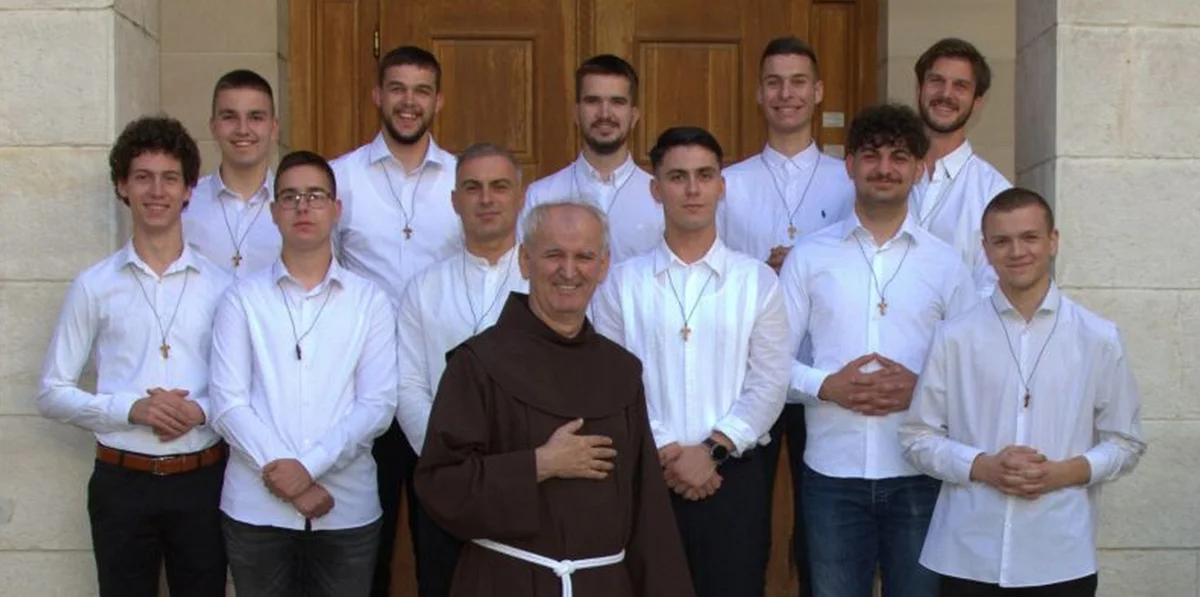 Ovo je 11 kandidata za buduće hercegovačke franjevce! Među njima i PETAR BUŠIĆ