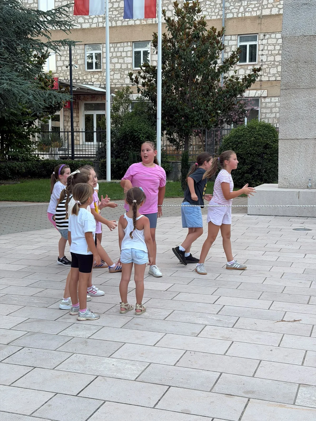 FOTO: Završen dječji festival “Mala ljetna scena”- Dvije večeri ispunjene smijehom, igrom i dječjom radošću 6