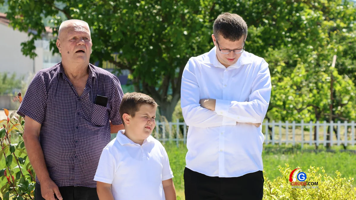 Obitelj i prijatelji čuvaju sjećanje na grudske sinove FOTO 13