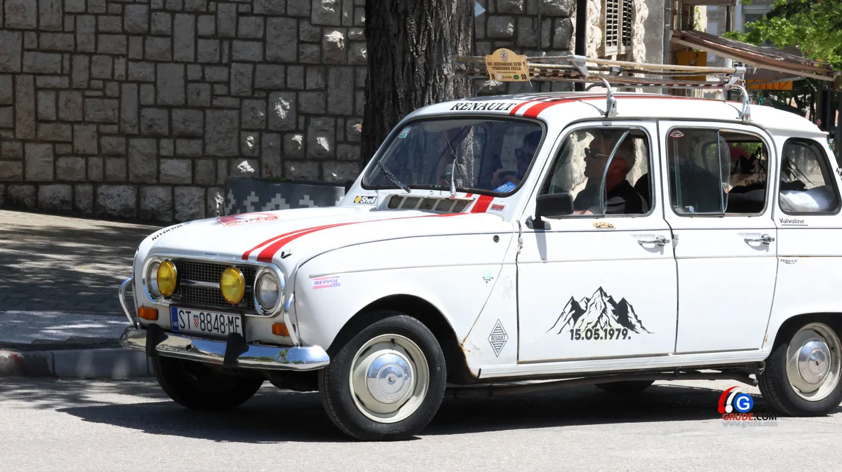 Vikend u ŽZH bio je u znaku oldtimera, ''4. Grada Hercegovine 2026'' FOTO 36