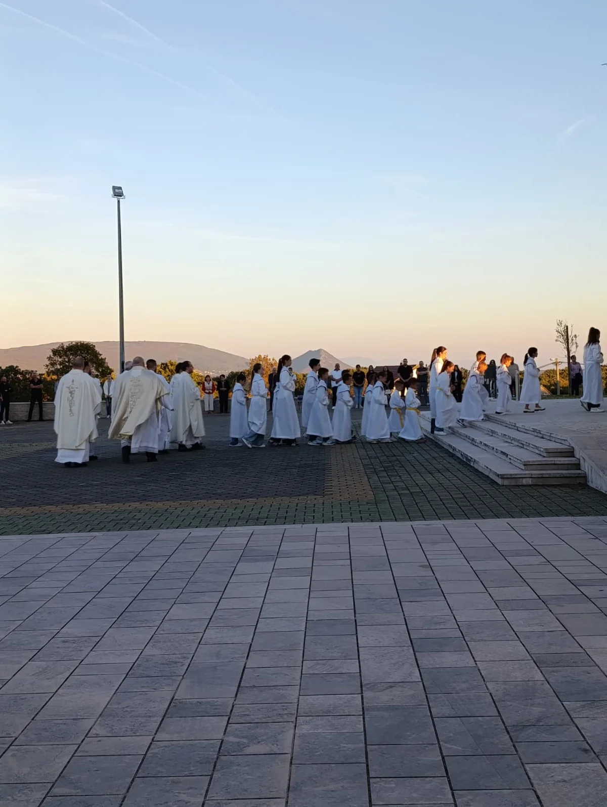 FOTO: Župa Ledinac svečano proslavila svetkovinu sv. Male Terezije 1