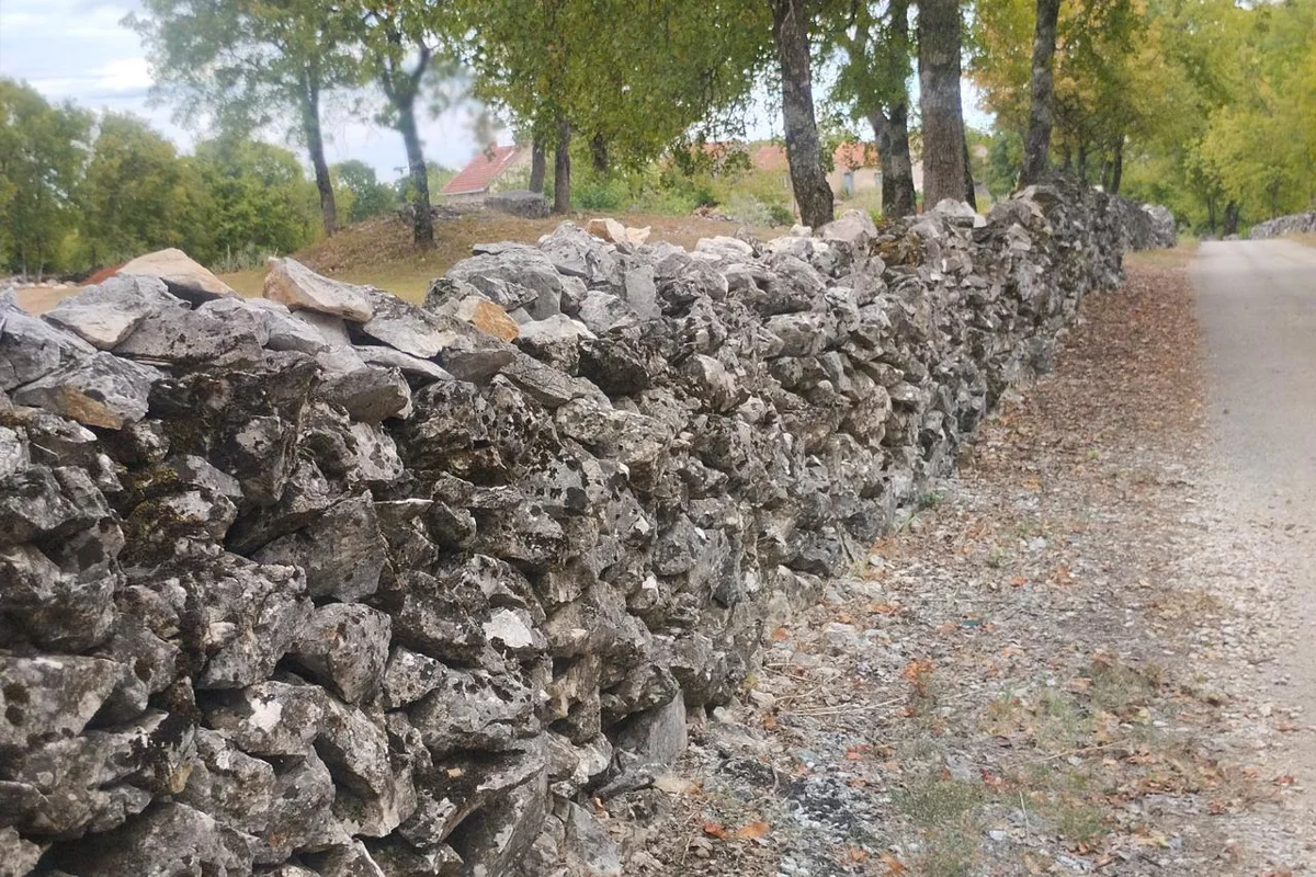 GRUDE NOVOG VREMENA: Tamo gdje se nekada gasio život, danas niču novi krovovi