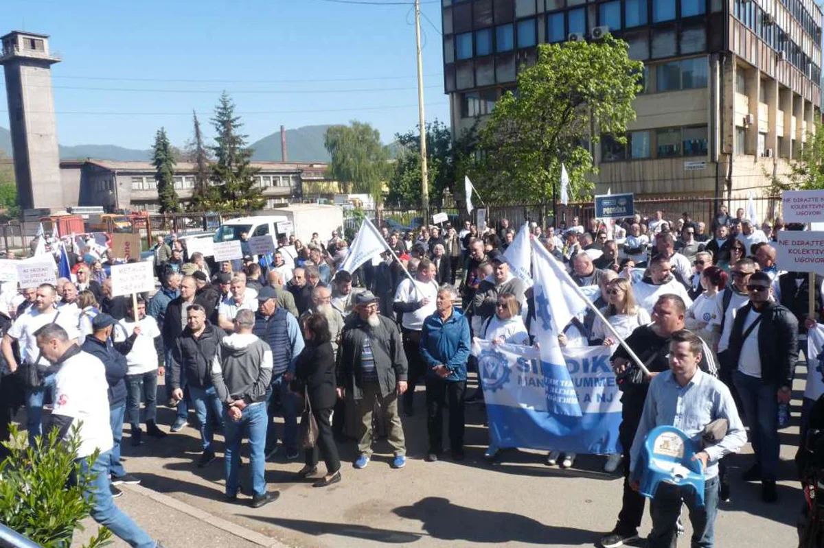 Poruka sa skupa ispred Željezare u Zenici: Nemojte se igrati sudbinama ljudi