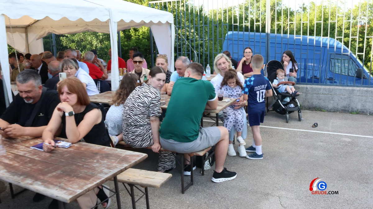 Na Medovićima 20. put proslavljen sv. Ante i predstavljena knjiga o selu FOTO 22