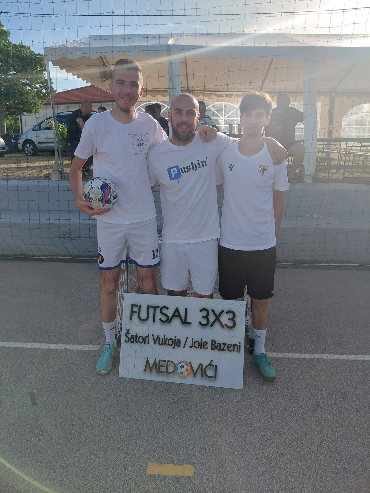 FOTO: Futsal cup na Medovićima stigao do završnice, večeras nagrada Golf 4 i još mnogo toga 19