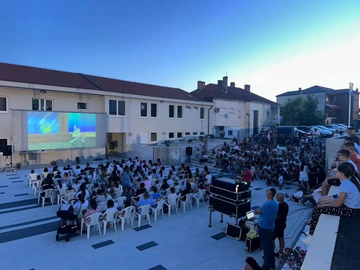 Zvjezdano platno u Grudama: Minionsi 3 stižu na kino pod otvorenim nebom