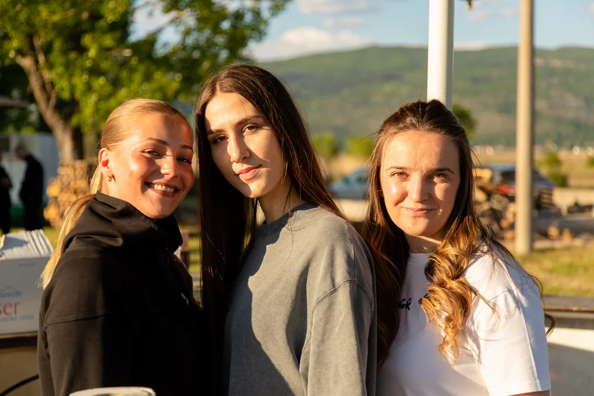 FOTO: Krenica je bila u znaku humanosti, vrhunski DJ-i rasplesali okupljene 2