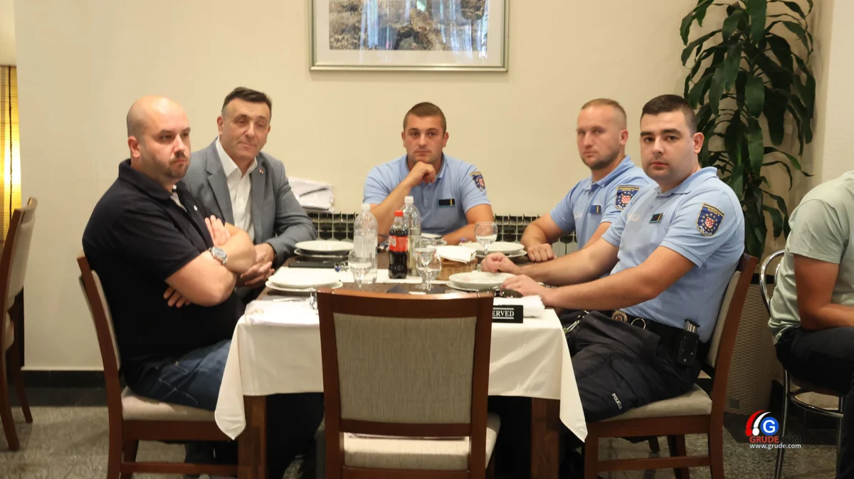 Vikend u ŽZH bio je u znaku oldtimera, ''4. Grada Hercegovine 2026'' FOTO 48