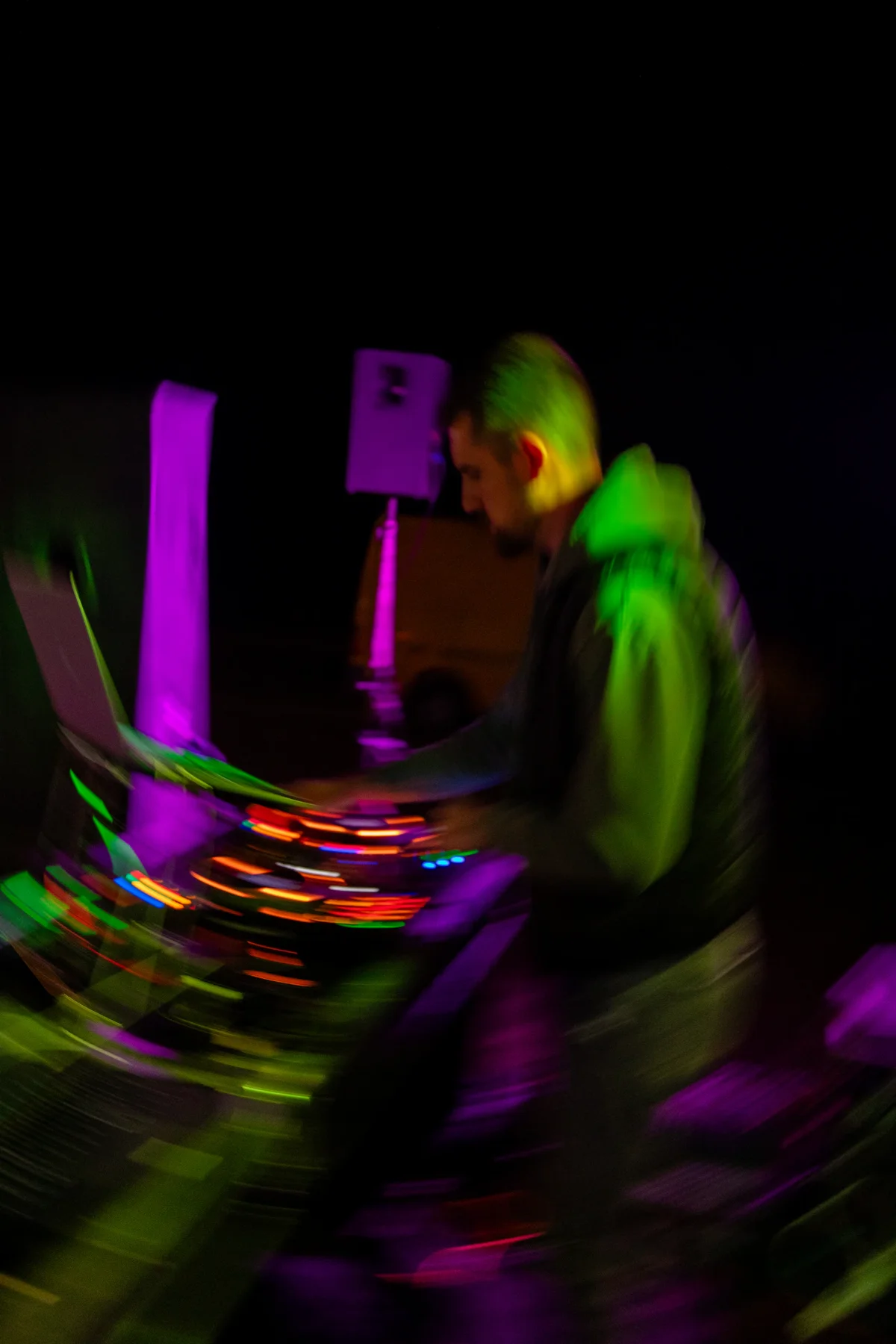 FOTO: Krenica je bila u znaku humanosti, vrhunski DJ-i rasplesali okupljene 22