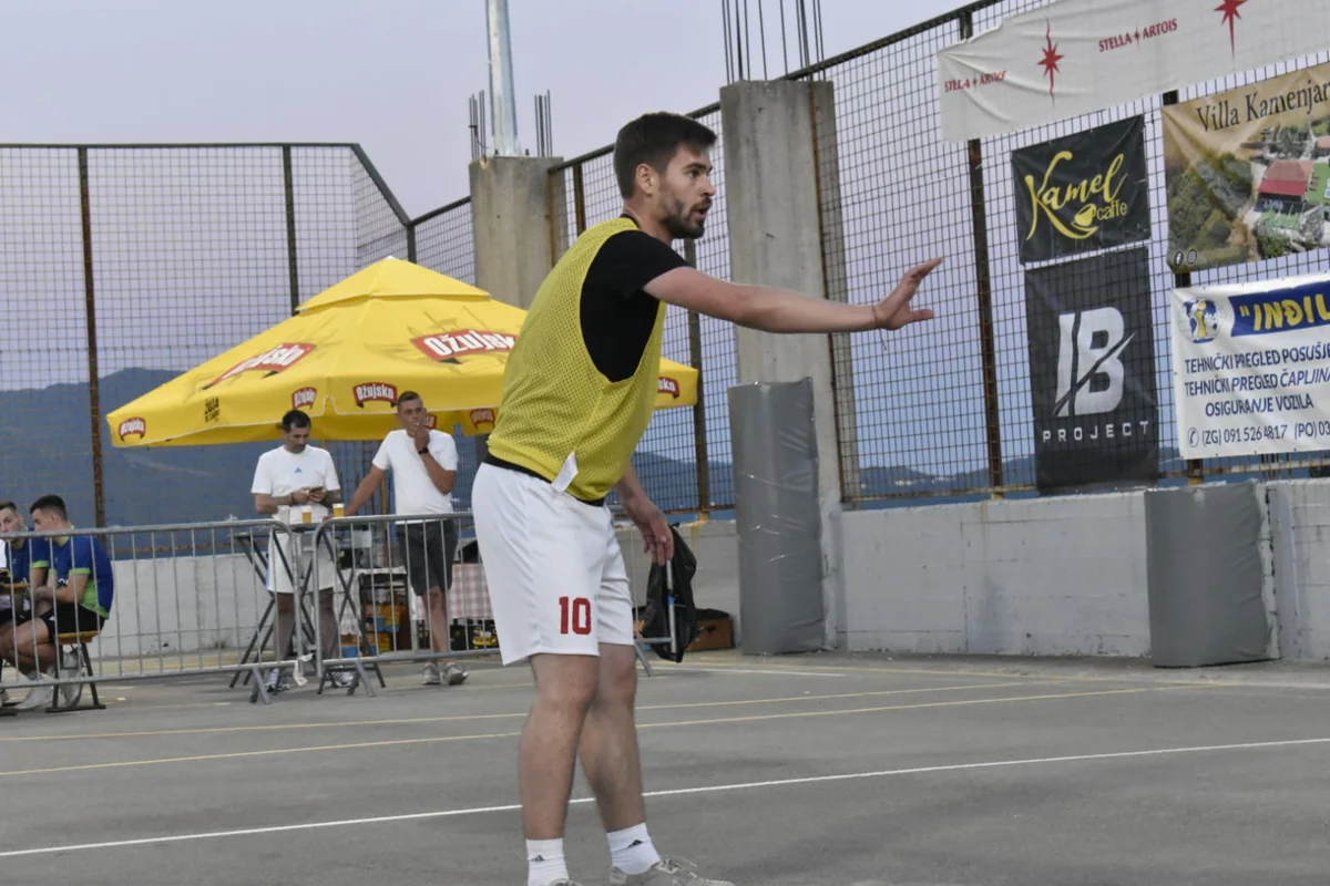Legendarni Ante Lovrić uzeo zlato s Gruđanima! Šatori Vranješ brončani u Rastovači! 11