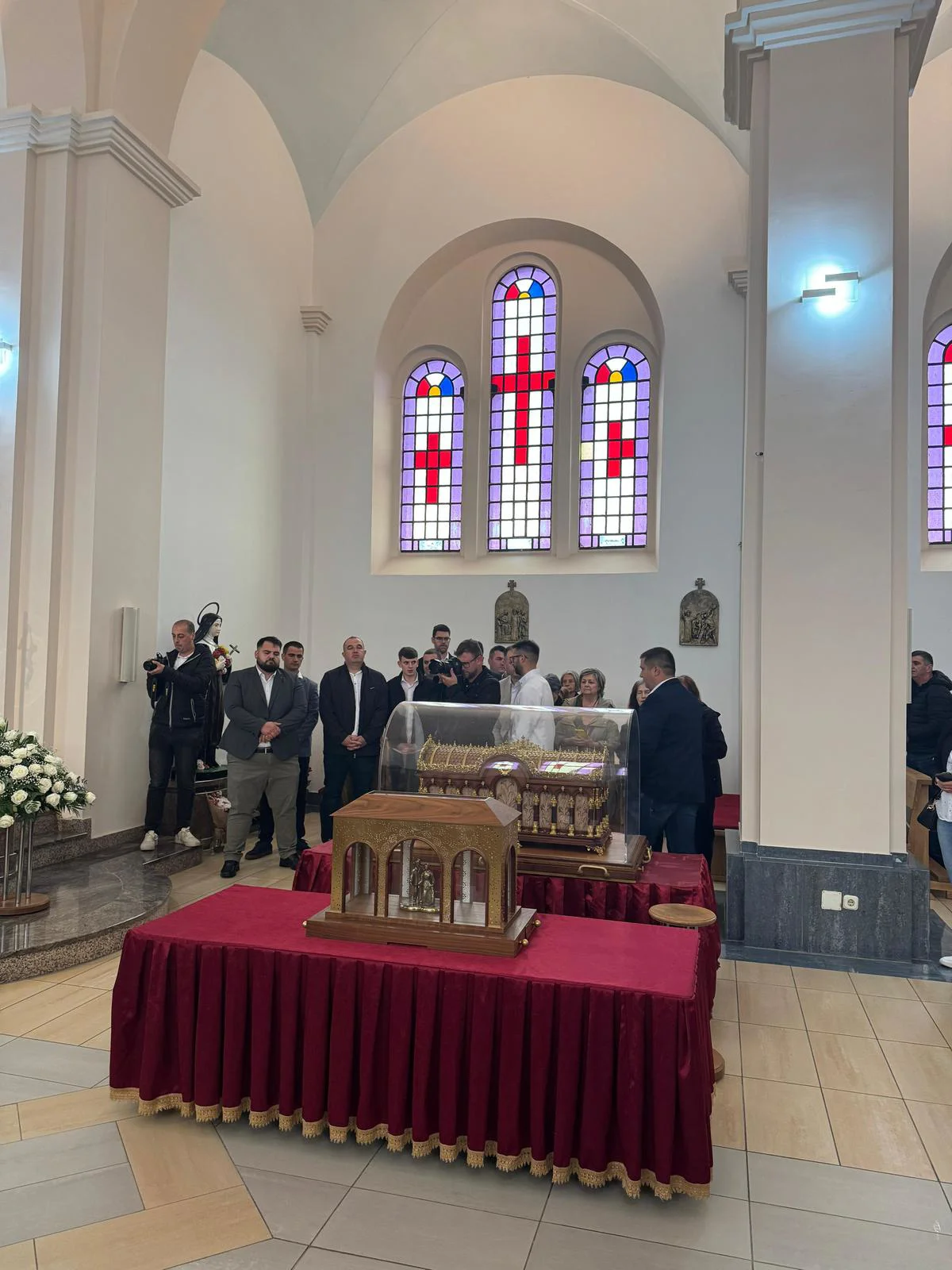 Relikvije svete Male Terezije i njezinih svetih roditelja pohodile župu Ledinac FOTO 6