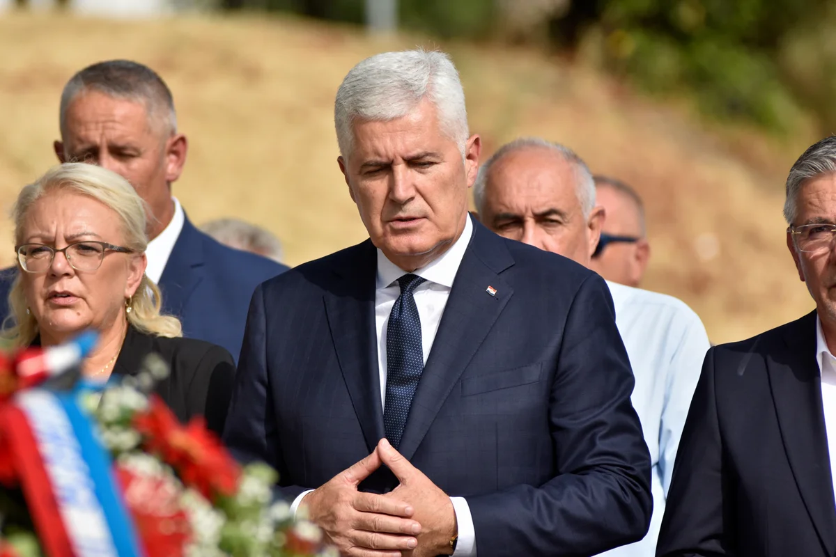 FOTOGALERIJA: 33. obljetnica utemeljenja Hrvatske republike Herceg-Bosne 8
