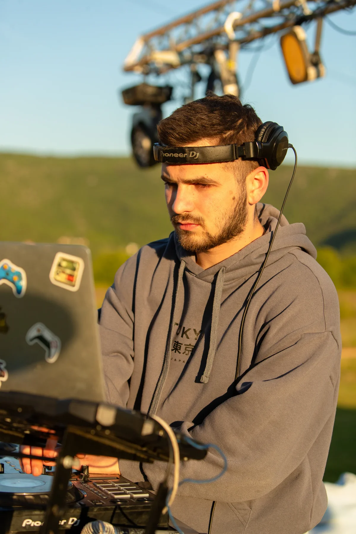 FOTO: Krenica je bila u znaku humanosti, vrhunski DJ-i rasplesali okupljene 3