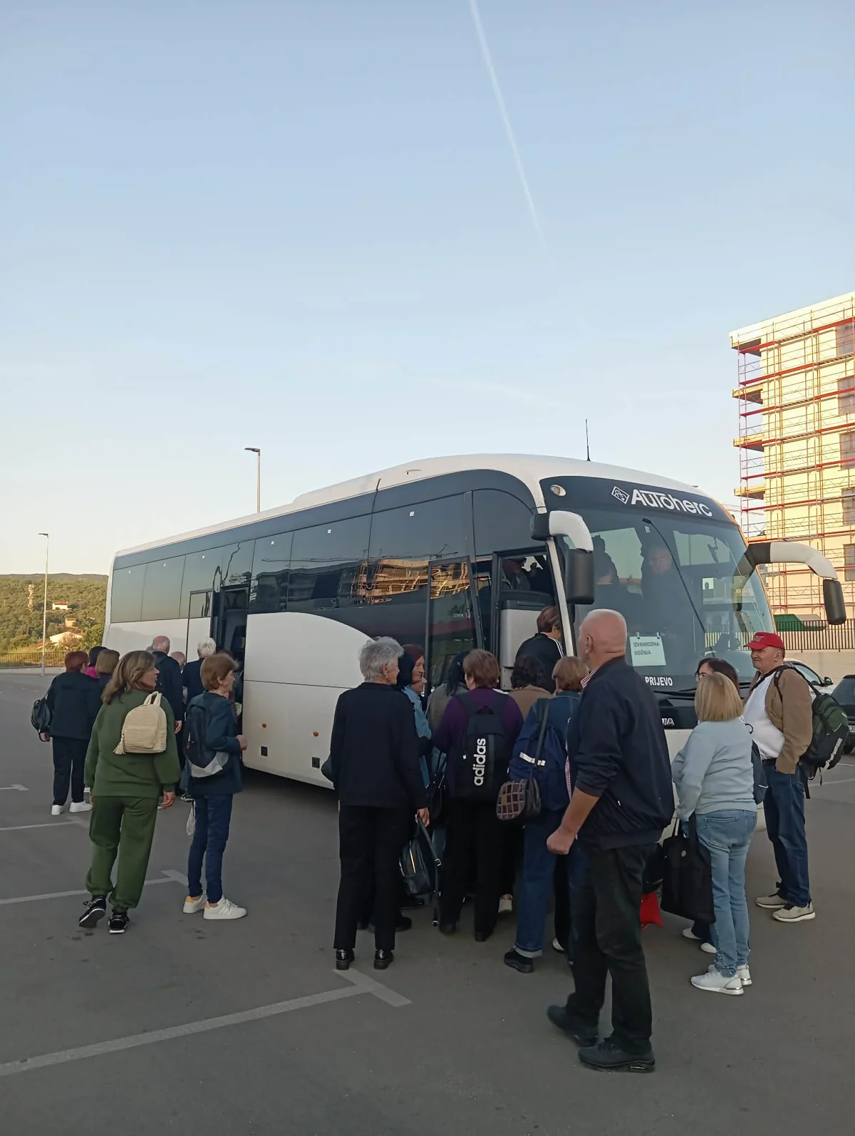 Grudski umirovljenici uživali na Plivskim jezerima FOTO 2