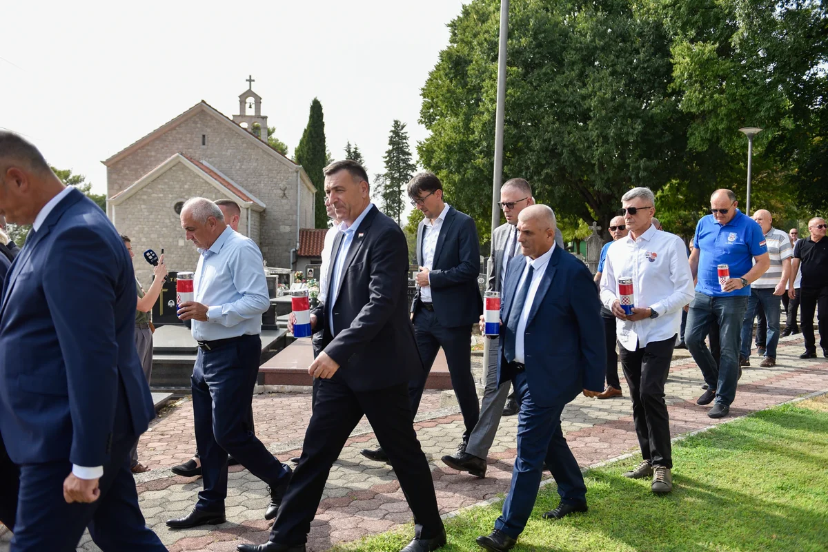 FOTOGALERIJA: 33. obljetnica utemeljenja Hrvatske republike Herceg-Bosne 2