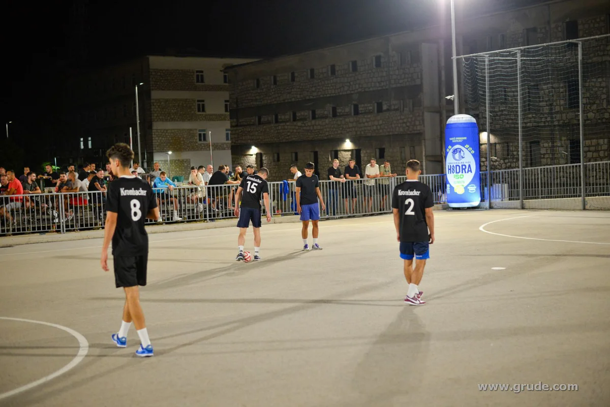 FOTO: Lovrić, Mepas i branitelj naslova Adeo potopili protivnike i odmah se predstavili kao favoriti 19