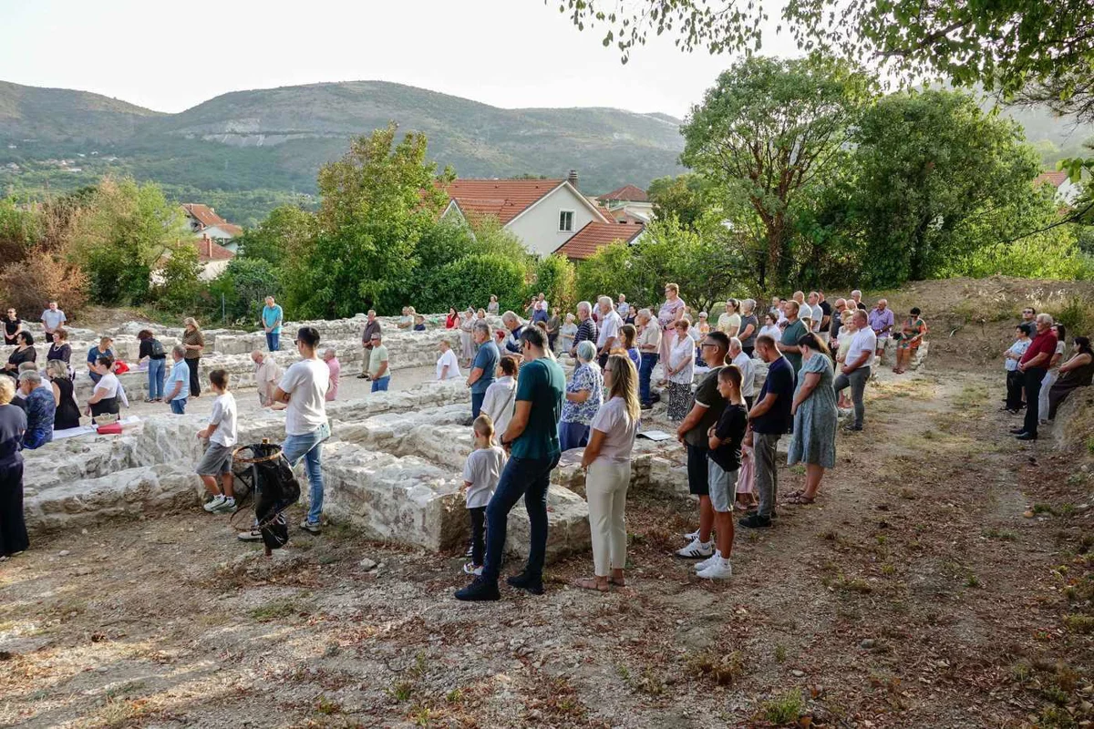 FOTO: Služena tradicionalna sveta misa na ostacima bazilike u Cimu 2