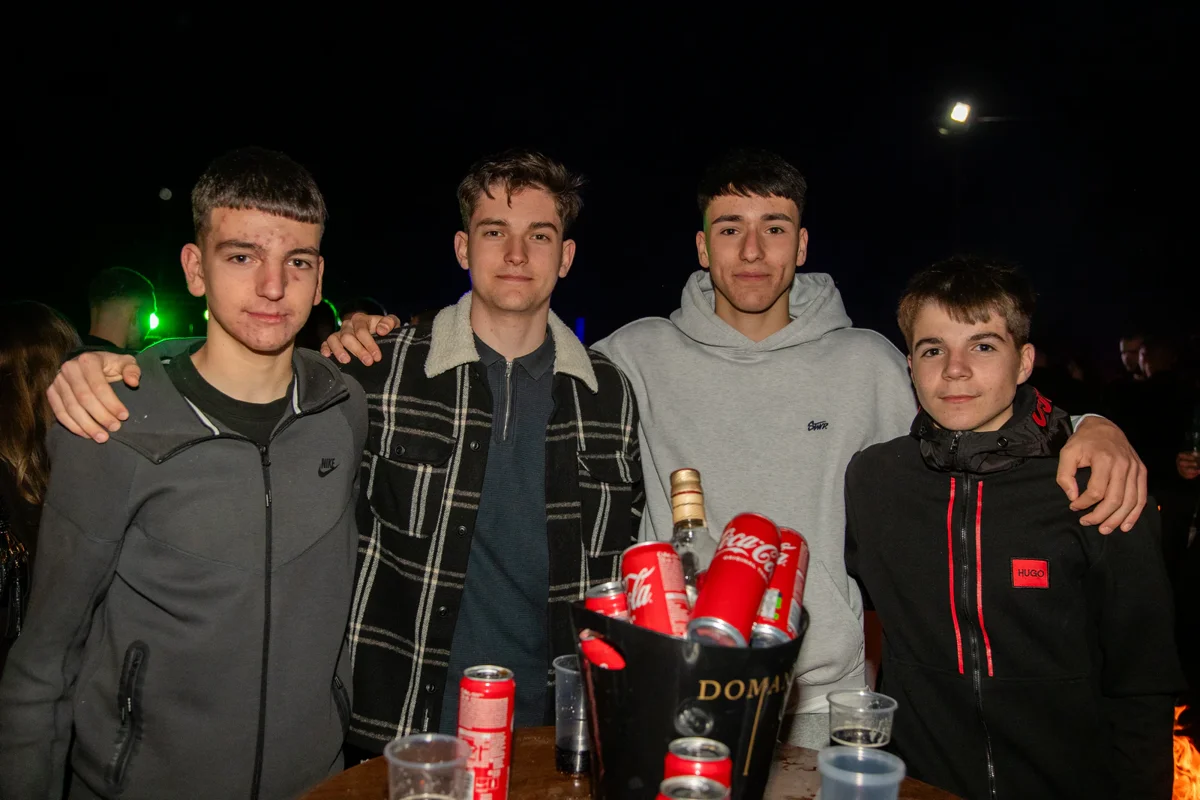 FOTO: Krenica je bila u znaku humanosti, vrhunski DJ-i rasplesali okupljene 32