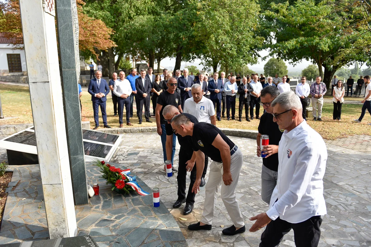 FOTOGALERIJA: 33. obljetnica utemeljenja Hrvatske republike Herceg-Bosne 12