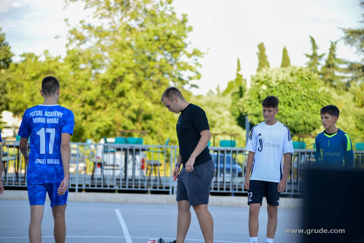 FOTO: Lovrić, Mepas i branitelj naslova Adeo potopili protivnike i odmah se predstavili kao favoriti 31