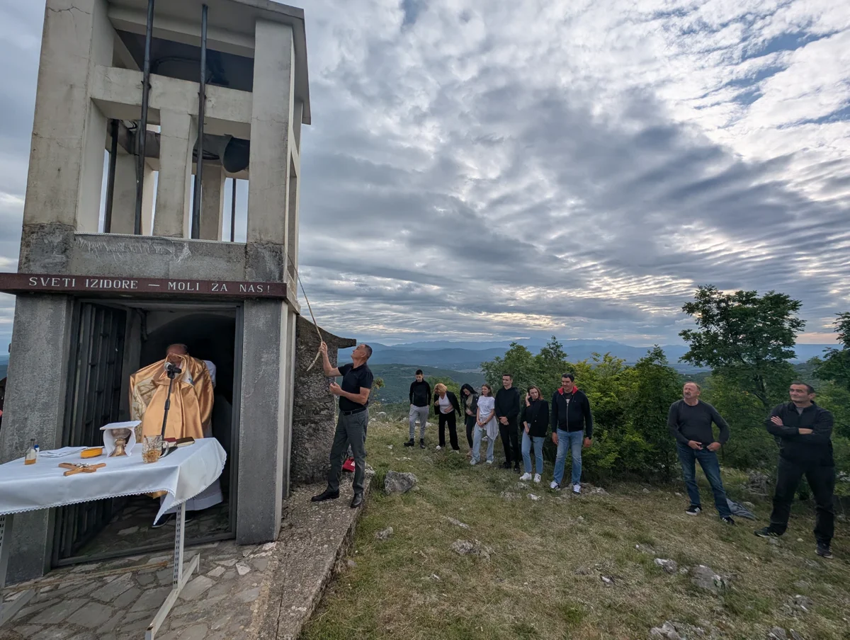 FOTO: Nad Grudama odzvanjala molitva svetom Izidoru 13
