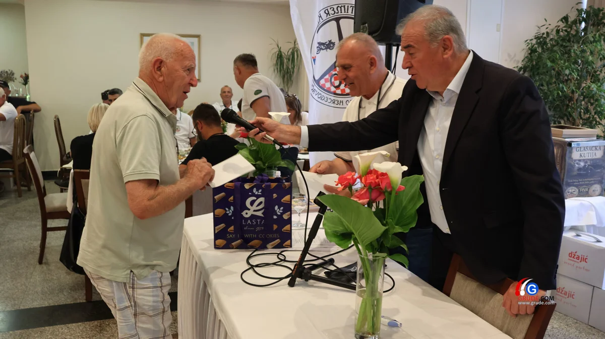 Vikend u ŽZH bio je u znaku oldtimera, ''4. Grada Hercegovine 2026'' FOTO 61