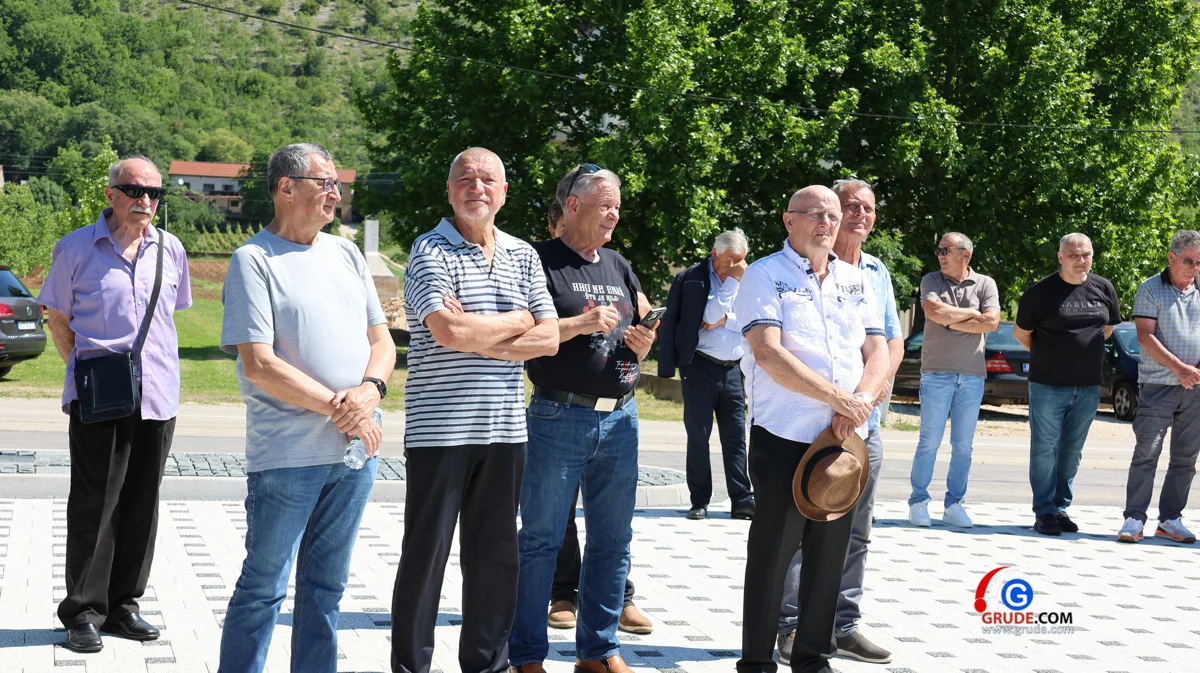 Obitelj i prijatelji čuvaju sjećanje na grudske sinove FOTO 8