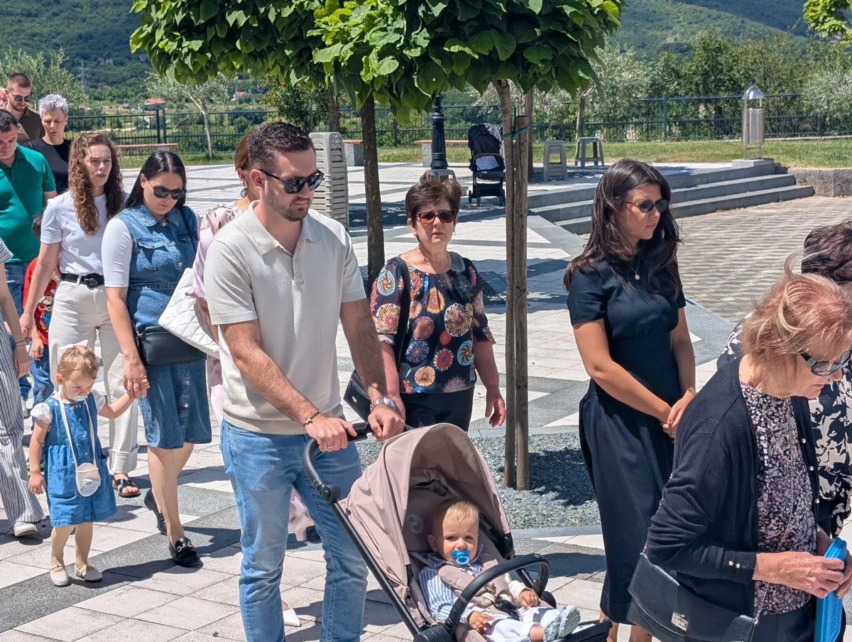 (FOTO) TIJELOVO U GRUDAMA! Fra Stanko Pavlović: Ni bolesti ni kušnje nemaju završnu riječ, nego Gospodin Bog, i zato se ne bojte! 17