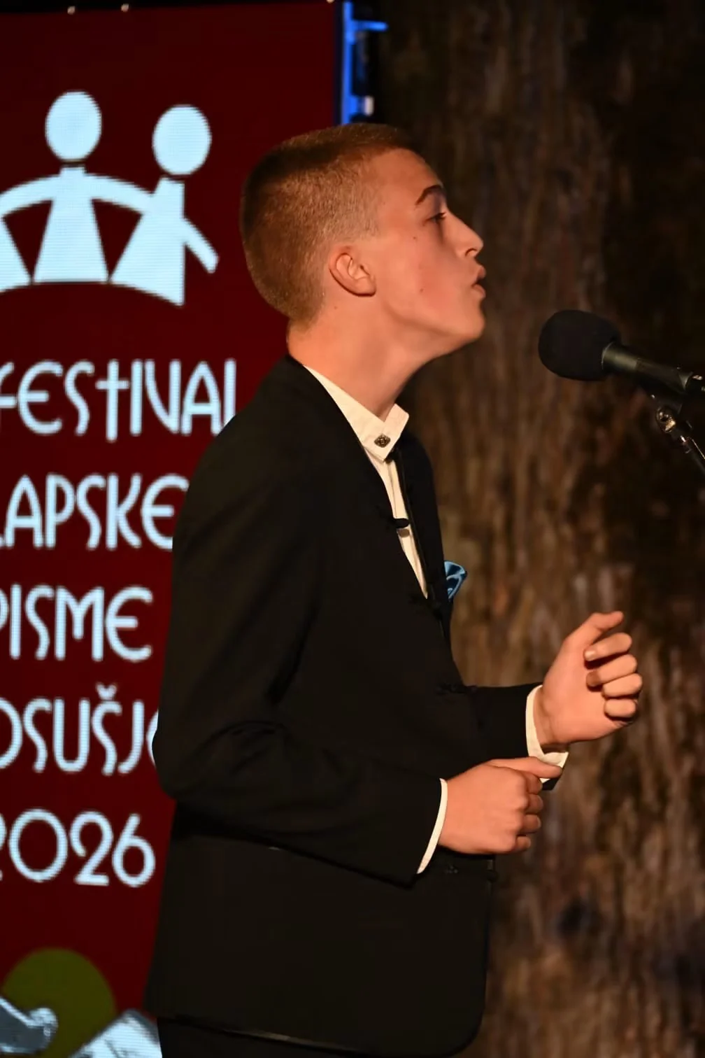Klapa Krunik osvojila Posuški stećak, publika nagradila klapu Podvorje 14