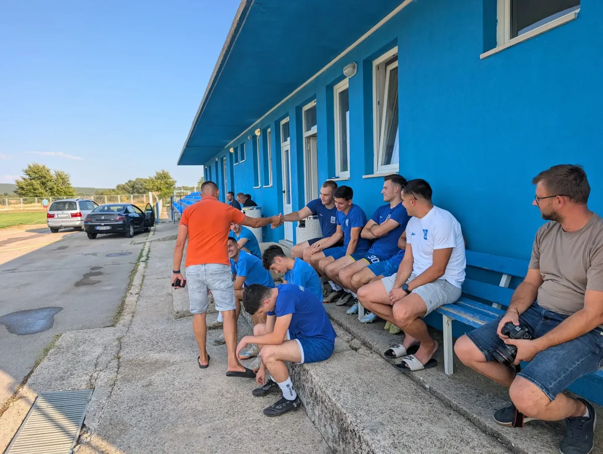 FOTO: Drago Bandić novi trener HNK Grude! 20 igrača došlo na prvi trening 2