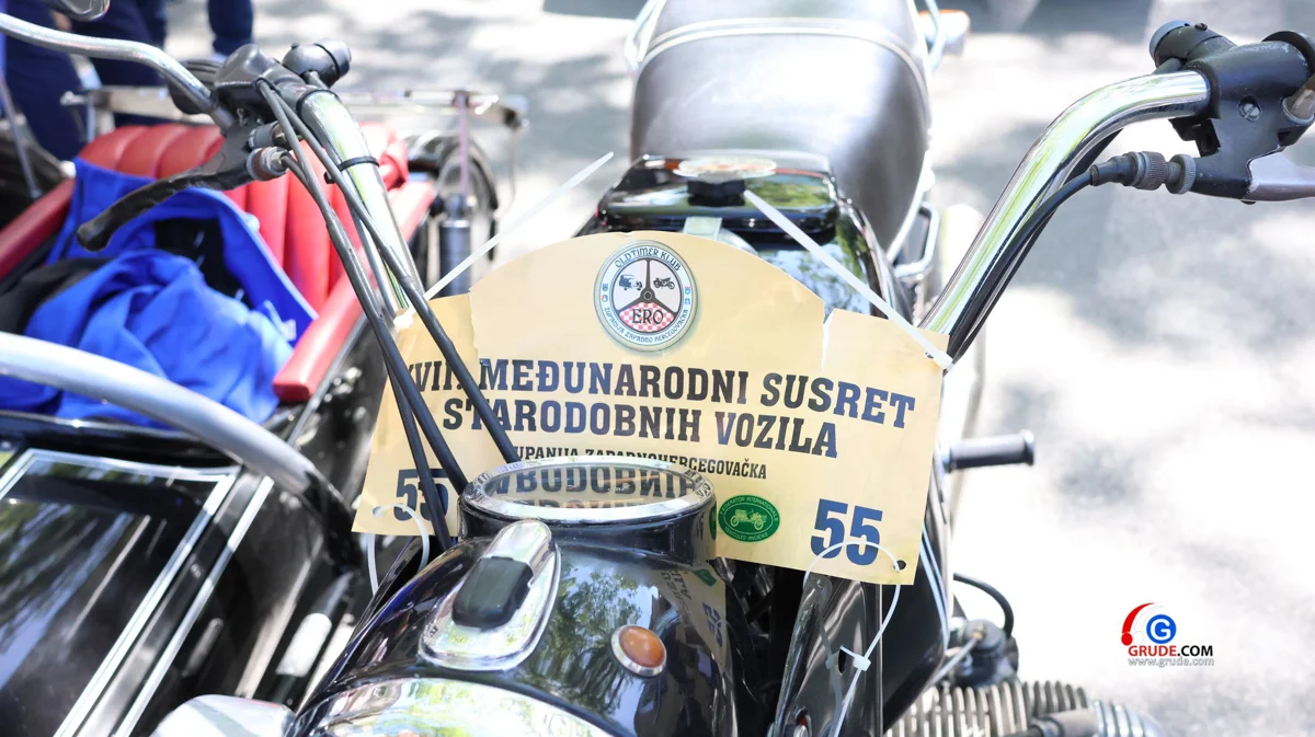 Vikend u ŽZH bio je u znaku oldtimera, ''4. Grada Hercegovine 2026'' FOTO 43