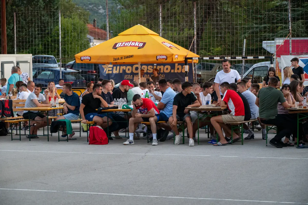 TIHALJINA za pamćenje i treći put! Poznata imena uveličala spektakularni turnir, slavio Futsal 3x3 DVO/EuroCasino 2