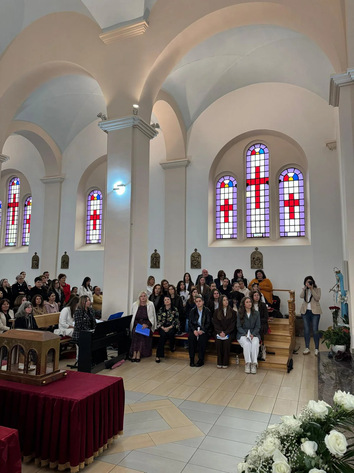Relikvije svete Male Terezije i njezinih svetih roditelja pohodile župu Ledinac FOTO 16