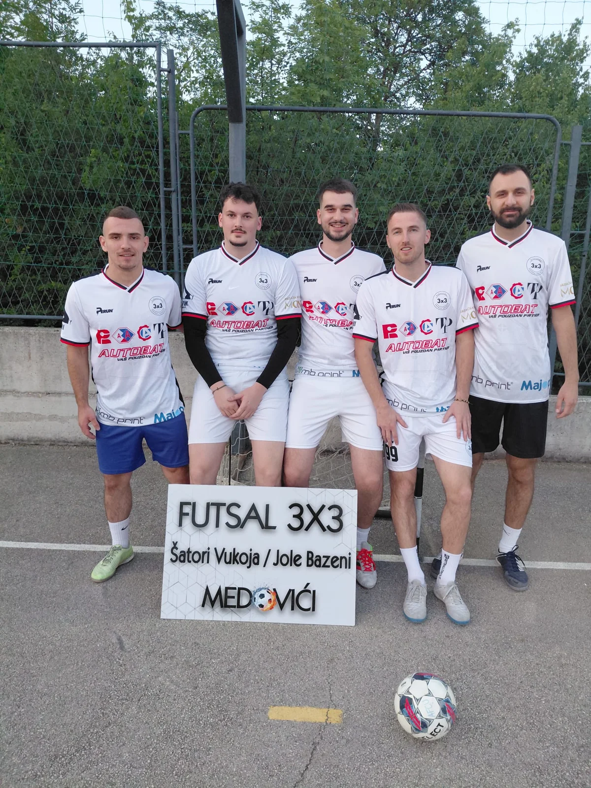 FOTO: Futsal cup na Medovićima stigao do završnice, večeras nagrada Golf 4 i još mnogo toga 15