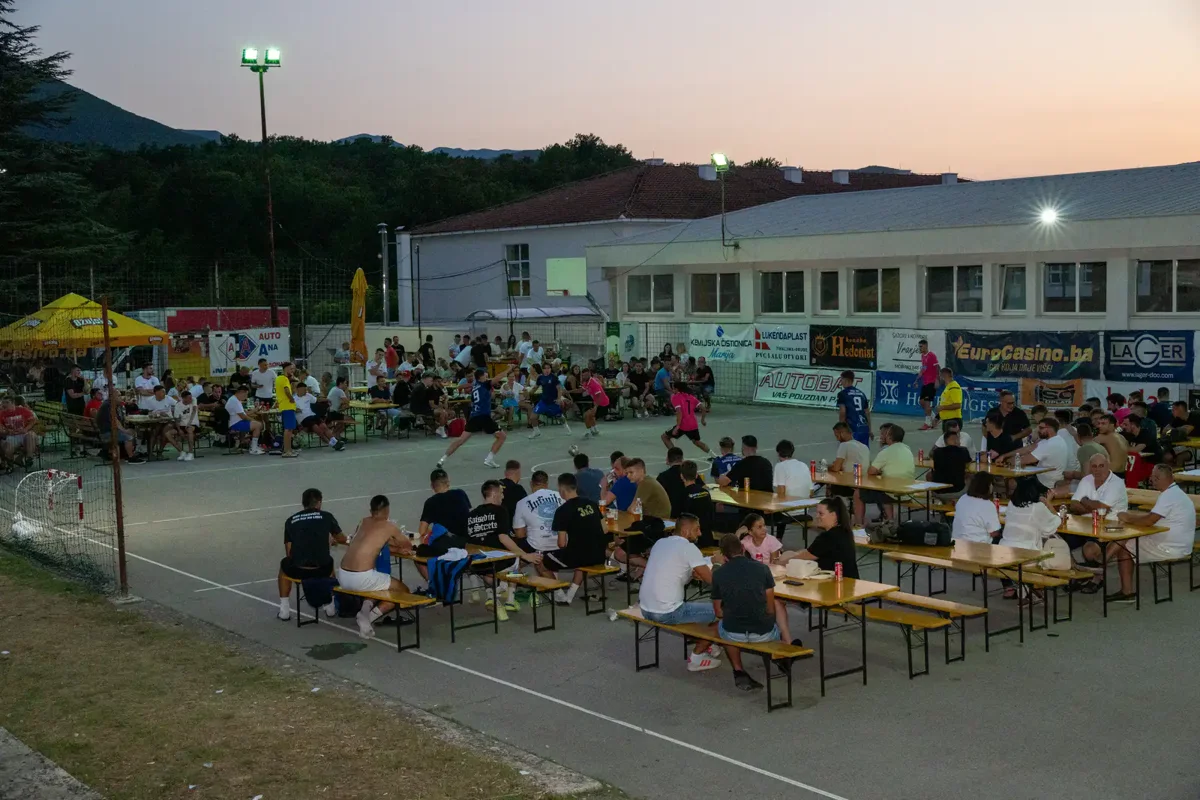 TIHALJINA za pamćenje i treći put! Poznata imena uveličala spektakularni turnir, slavio Futsal 3x3 DVO/EuroCasino 6
