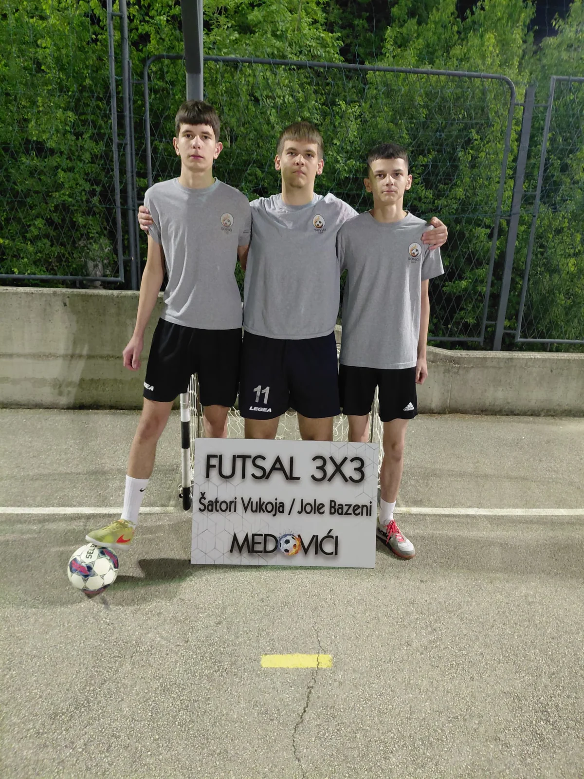 FOTO: Futsal cup na Medovićima stigao do završnice, večeras nagrada Golf 4 i još mnogo toga 8