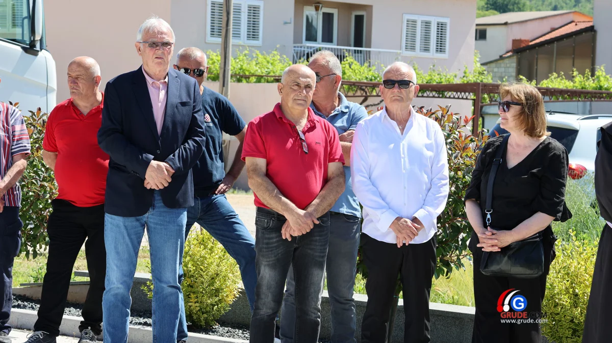 Obitelj i prijatelji čuvaju sjećanje na grudske sinove FOTO 10