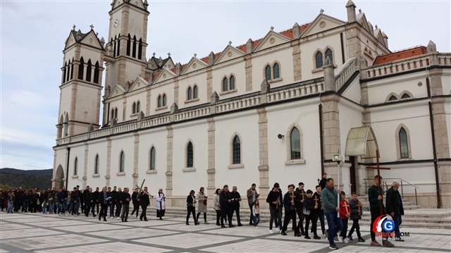 Put križa i Veliki Petak u župi Grude 15