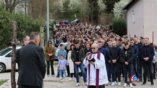 Put križa i Veliki Petak u župi Grude 22