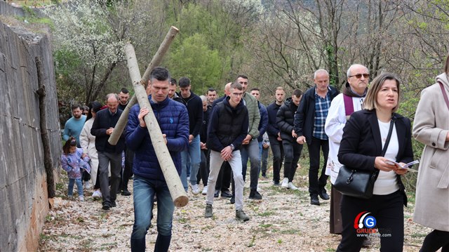 Put križa i Veliki Petak u župi Grude 47