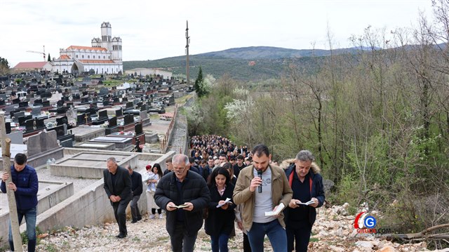 Put križa i Veliki Petak u župi Grude 49